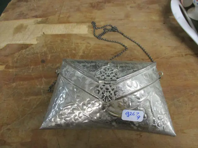 Metal Purse Image 1++